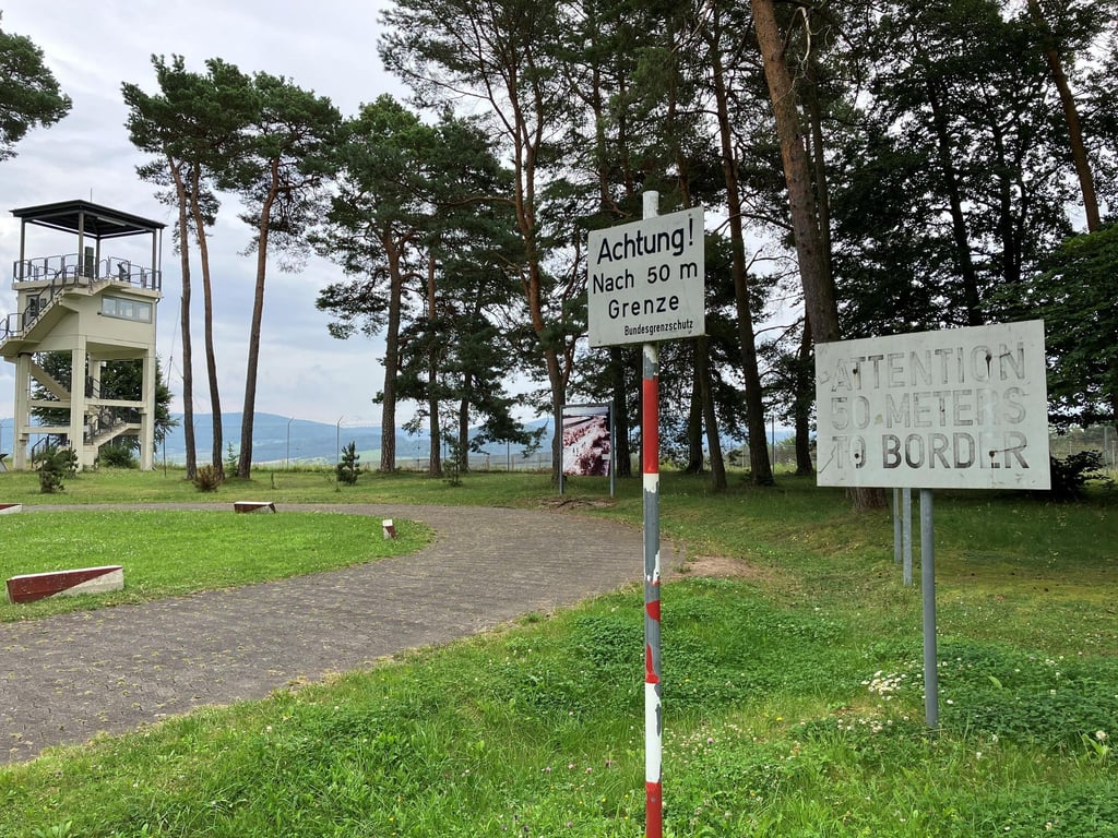Am früheren US-Stützpunkt Point Alpha standen sich die Vorposten von Nato und Warschauer Pakt bis zum Jahr 1990 direkt gegenüber. (Archivbild)