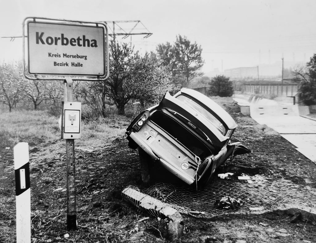Im Mai vor 35 Jahren löst sich die DDR allmählich in ihre Einzelteile auf. Mit dem Beschluss zur Währungsunion wird die Wiedervereinigung vorweggenommen.