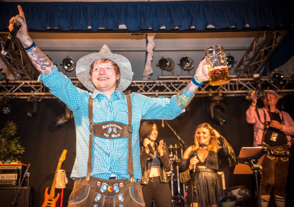 Er kann alles tragen - und singen: Weltstar Ed Sheeran.