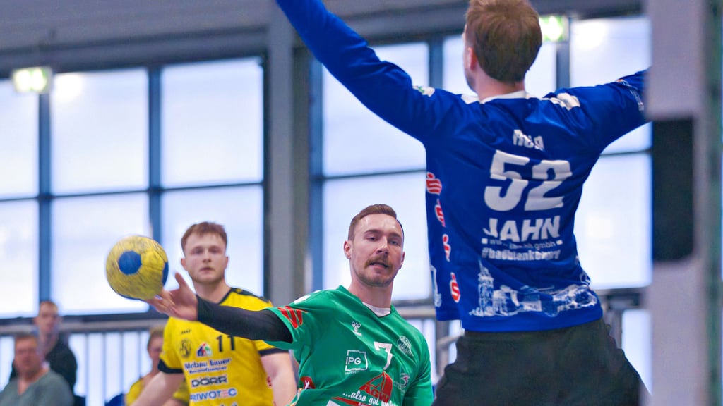 Der HC Aschersleben und Jannik Fohrer haben das Ziel, die Regionalliga-Saison mit einem Heimsieg zu beenden.