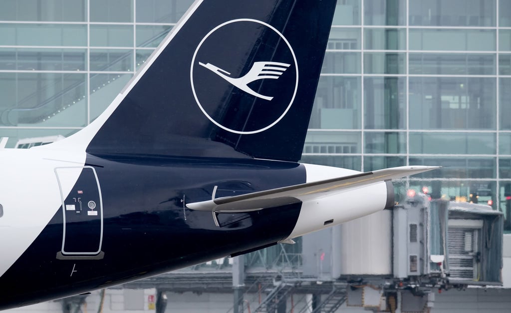 Wegen eines medizinischen Notfalls ist eine Lufthansa-Maschine mit 205 Menschen an Bord zehn Minuten ohne aktiven Piloten im Cockpit geflogen.