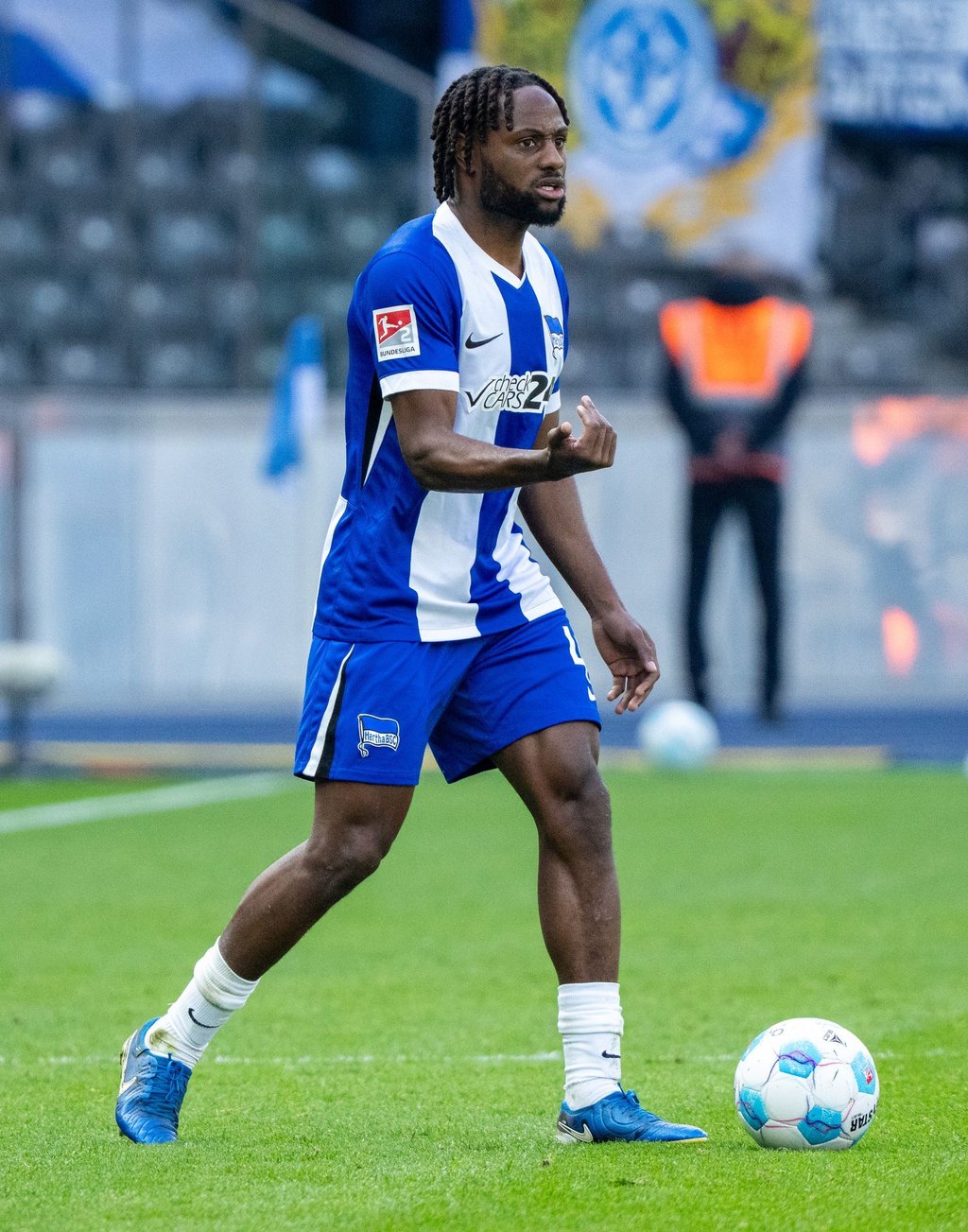 Evan Deyovaisio Zeefuik bleibt bis 2027 bei Hertha BSC.