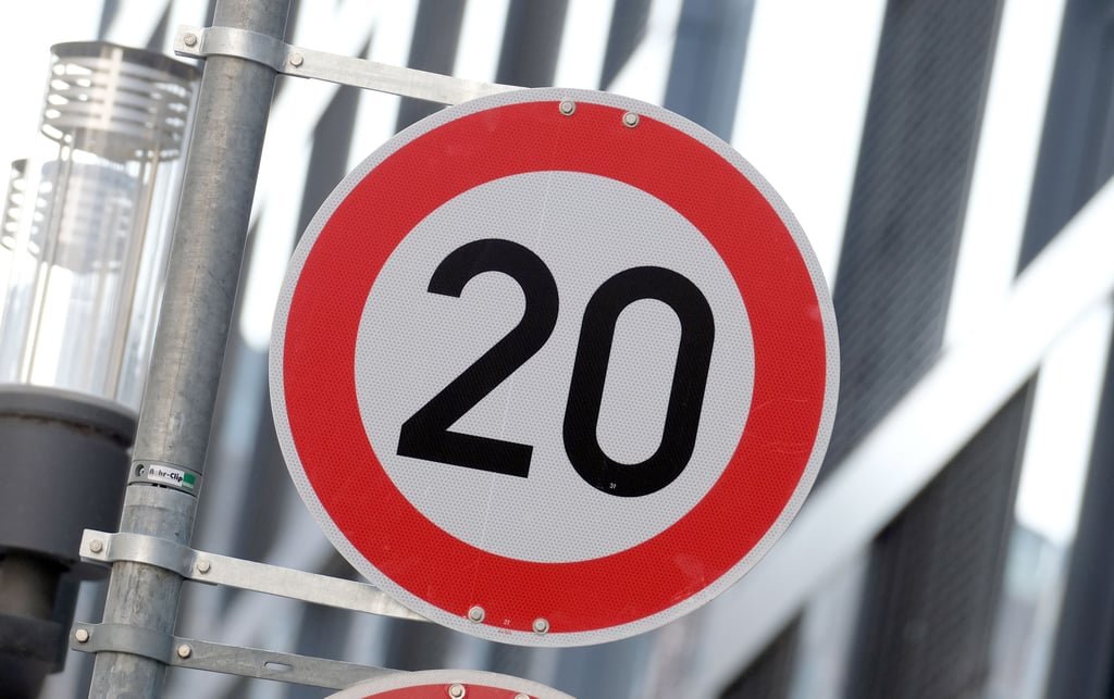 Tempo 20 könnte in einer Wohn- und Geschäftsstraße in Magdeburg eingerichtet werden.
