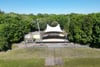 Startklar für die Open-Air-Saison 2025: An Halles Peißnitzbühne, die zu den Top-Locations für Open-Air-Events zählt, werden letzte Arbeiten erledigt, ebenso an Rasenflächen und Zufahrtswegen. 