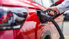 Wegen negativer Strompreise konnte mancher E-Auto-Besitzer jüngst mit dem Laden seines Fahrzeugs Geld verdienen (Symbolbild)