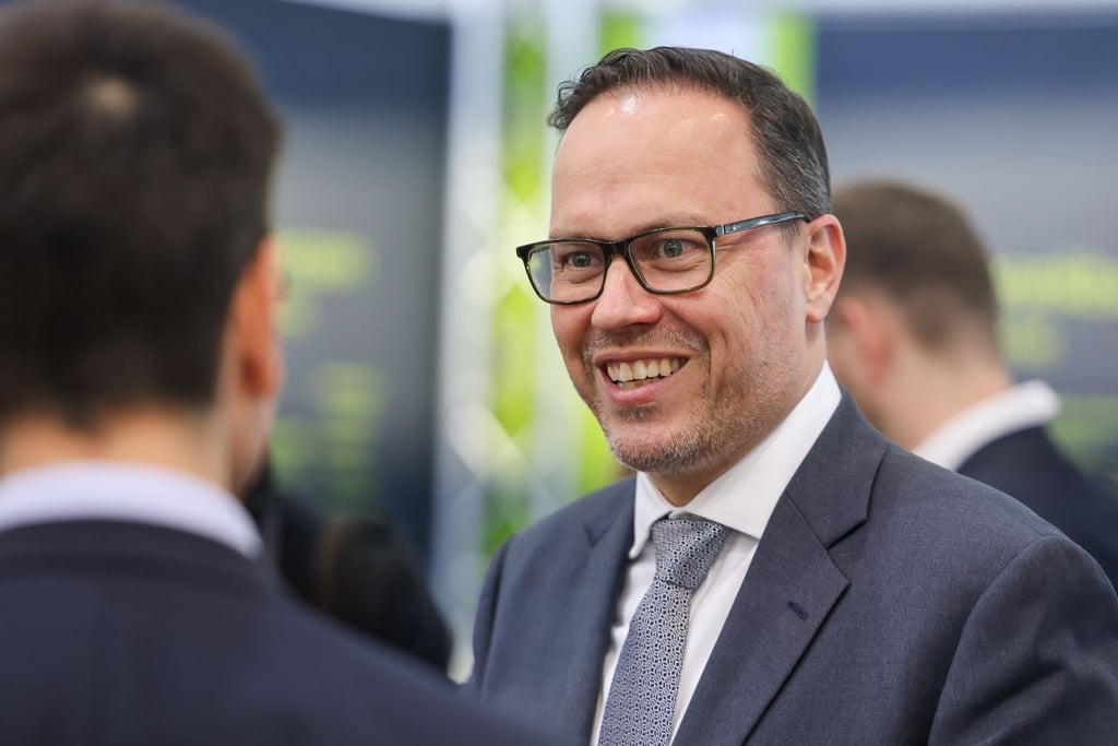Sachsen will auch in Krisenzeiten Investitionen anziehen und Hightech fördern. (Archivbild)