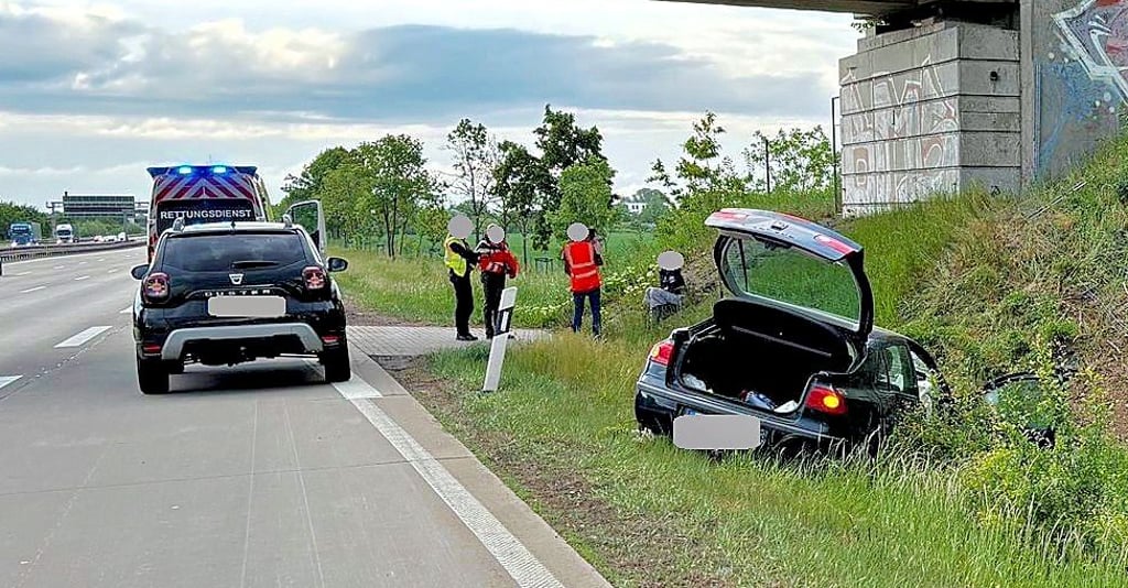 Bei dem Verkehrsunfall auf der A2 ist sind mehrere Familienmitglieder aus Burg verletzt worden.