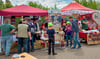 Beim 2. Gommeraner Industrieparkfest war an den Ständen der rund 50 Aussteller immer gut was los. Besucher kamen mit Firmen, Institutionen und Bildungsträgern ins Gespräch.  Organisator Max Hantel zeigte sich zufrieden mit der Zweitauflage.