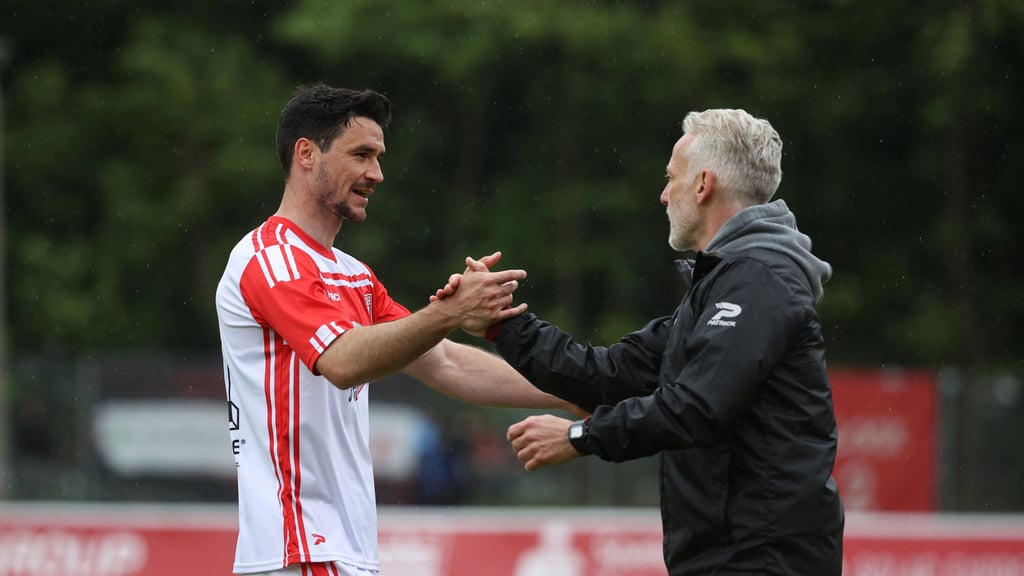 HFC-Kapitän Niklas Landgraf und Trainer Mark Zimmermann sahen trotz des verpassten Meistertitels viel Positives in der Saison.