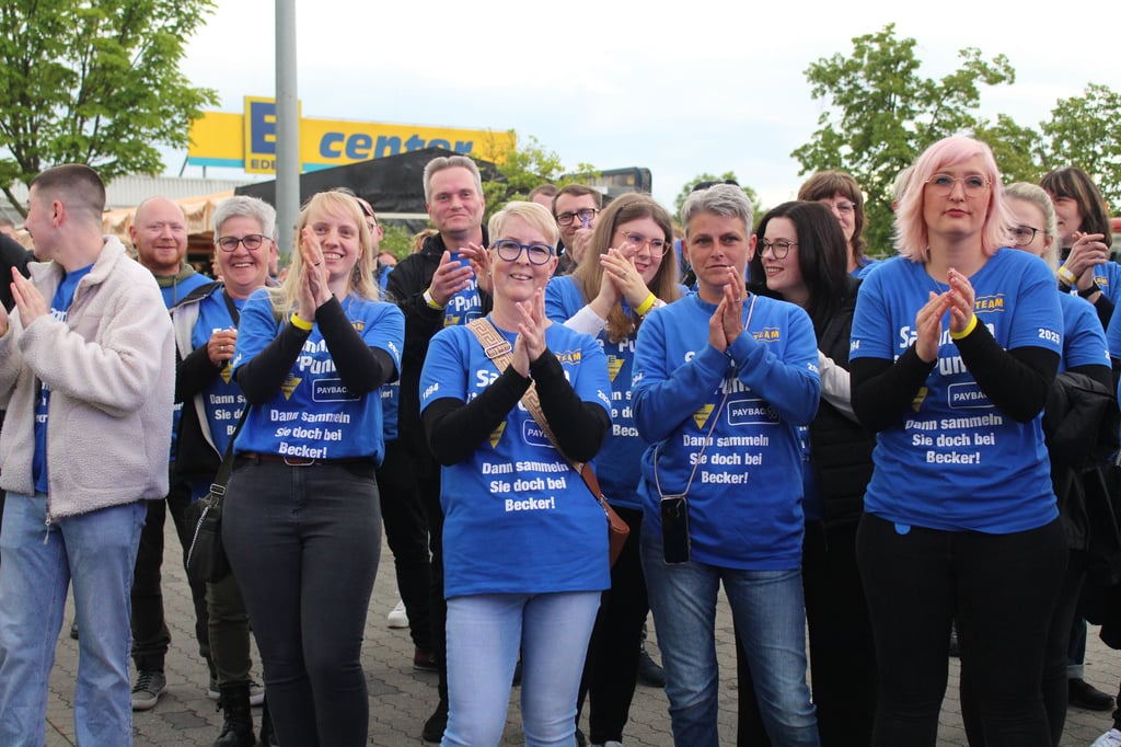 Das Team des E-Centers war natürlich mit von der Partie bei der Stereoact-Party in Zerbst.