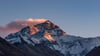 Der Mount Everest befindet sich an der Grenze von Nepal und China. (Archivbild)