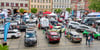 23 Automarken präsentieren sich zur Messe auf Naumburgs Marktplatz.