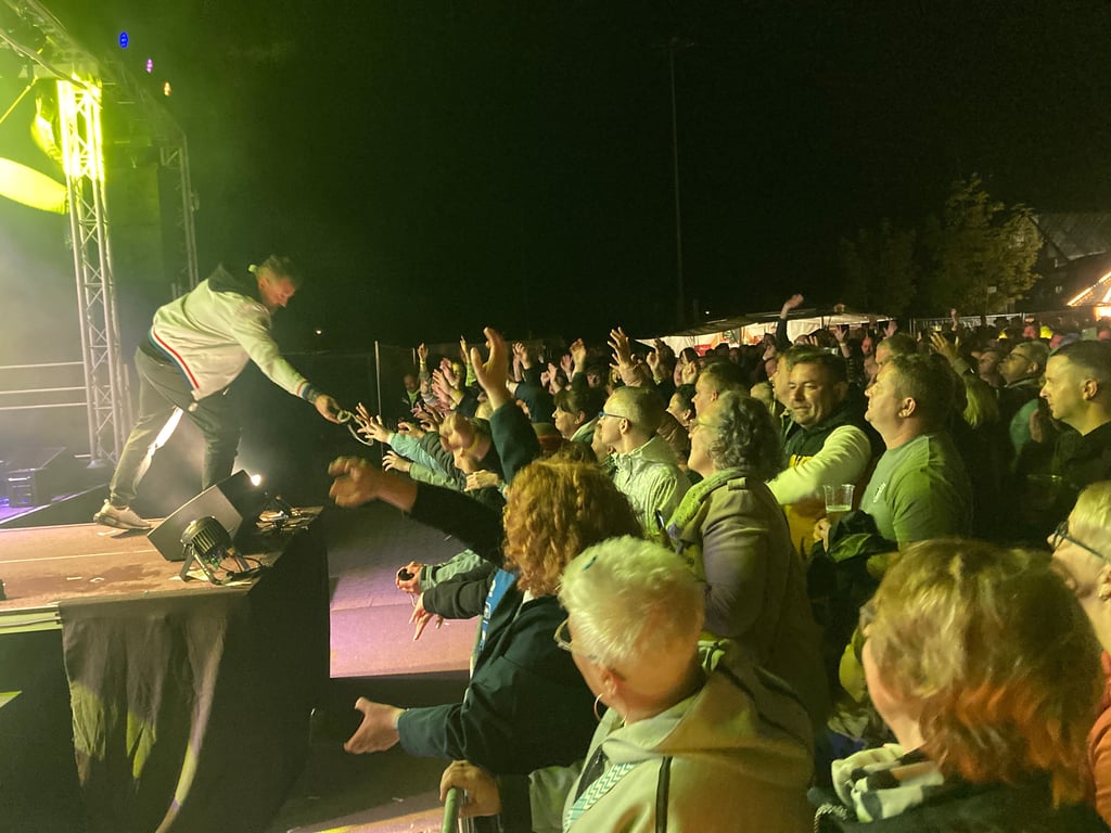 Stereoact auf Tuchfühlung mit den Fans.