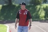 Lauchas Trainer Maik Fahnert (hier in einem früheren Spiel)  jubelte ausgelassen über das 2:0 seiner Mannschaft - nun ist er ein Spiel gesperrt.