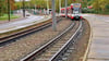 Straßenbahnschienen in Halle bleiben ohne Pflanzenspritzmittel unkrautfrei.