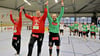 Mantas Gudonis (von links), Sven Mevissen und Jens Schmidt wurden aus den Reihen des HCA unter riesigem Applaus verabschiedet. 