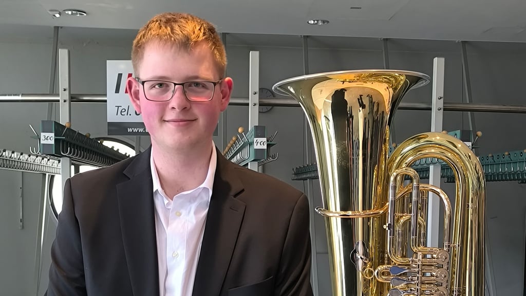 Der 22-jährige Thomas Paßler hat seinem ehemaligen Lehrer Maik Menzel viel zu verdanken.