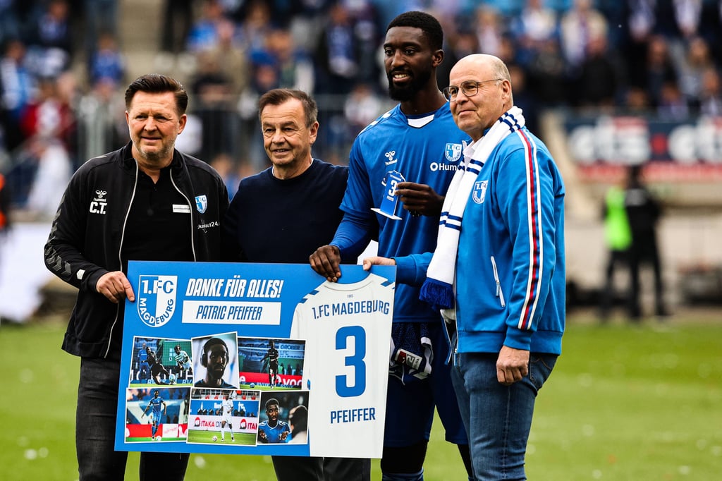 Der 1,96-Meter-Mann Patric Pfeiffer kehrt zum FC Augsburg zurück, seine Zeit beim 1. FC Magdeburg endet.