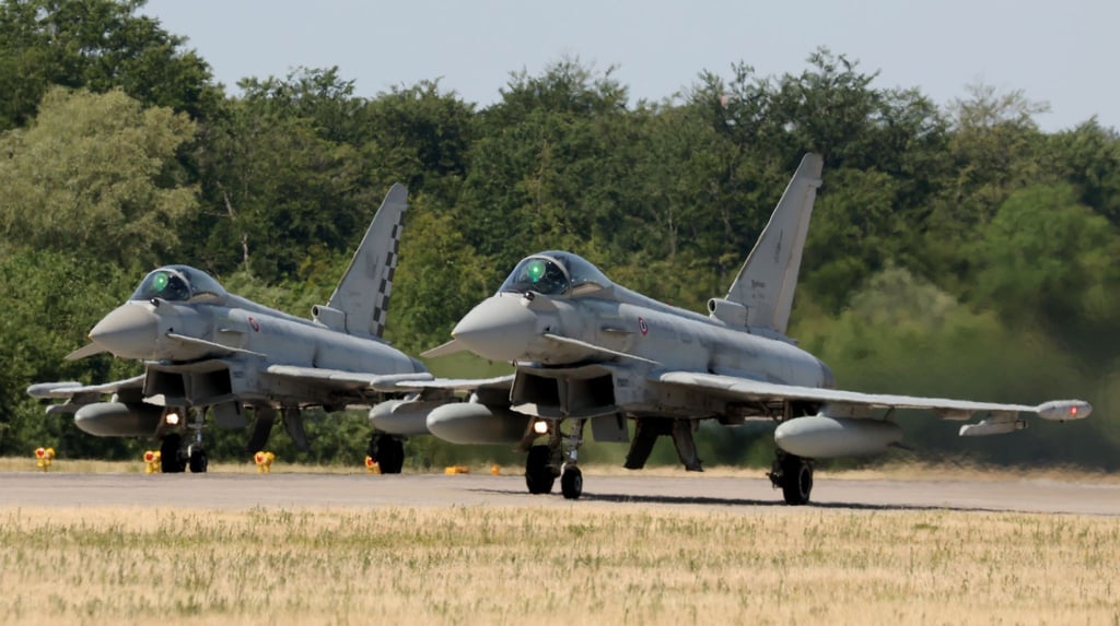 Auch über dem Harz donnern bald Jets in nur 76 Metern Höhe. (Archivbild)
