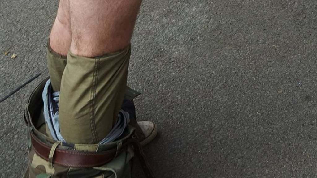 Im Sanddornweg in Halle hat sich ein Exhibitionist vor zwei Kindern entblößt.