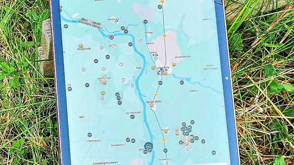 Die Geocaching-Karte zeigt mögliche Ziele im Elb-Havel-Winkel und in der Altmark an.
