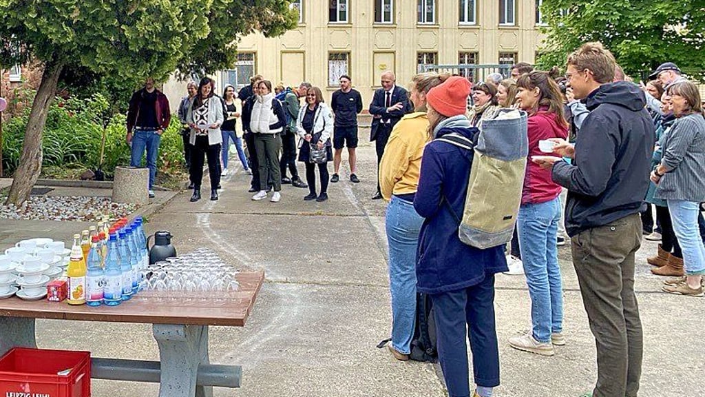 Die Initiatorinnen der Schleuse stellten das neues Jugendzentrum vor: Ein Ort, der nicht nur Sicherheit und Unterstützung bieten, sondern auch neue Perspektiven schaffen soll.