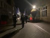 Die Polizei musste in der Innenstadt von Burg eine große Gruppe trennen, unter der sich eine Prügelei entwickelt hatte. 