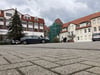 Blick auf den Rolandplatz in Burg, die größte zentrale Fläche in der Innenstadt der Kreisstadt. Hier ist es am Abend vom 19. Mai 2025 zu einer Prügelei gekommen.