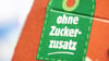 Obacht: Aufschriften wie „Ohne Zuckerzusatz“ oder „Süße nur aus Früchten“ klingen gesund – sagen aber wenig über den tatsächlichen Zuckergehalt aus.