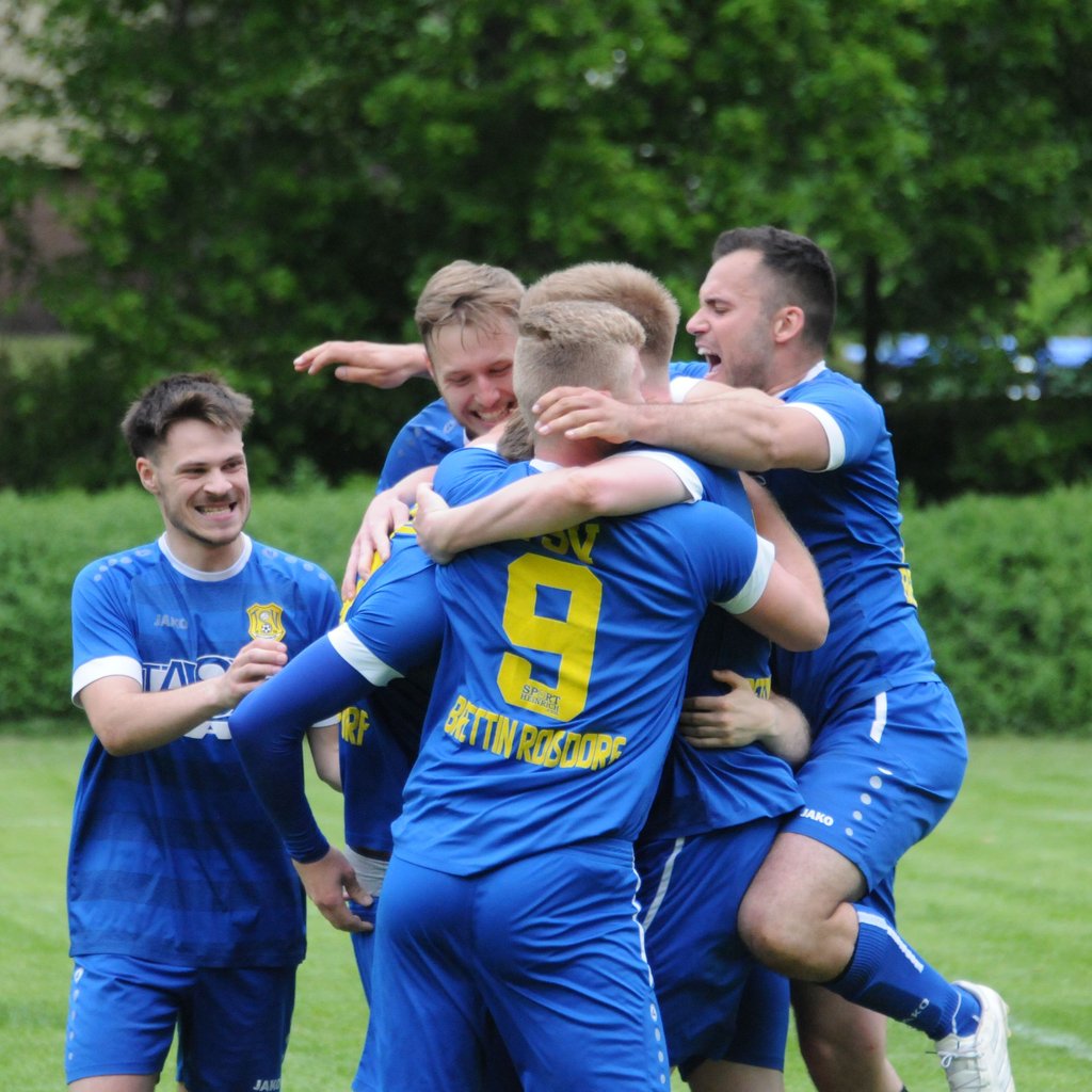 Folgt dem Jubelrausch der Aufstiegsfrust? Beim TSV Brettin/Roßdorf ist eine Entscheidung gefallen. &nbsp;