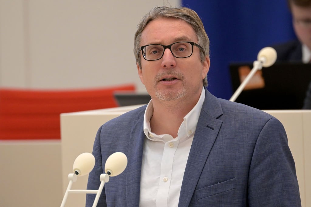 Björn Lüttmann will Jörg Müller nicht erneut als Chef des Verfassungsschutzes einsetzen. (Archivbild)