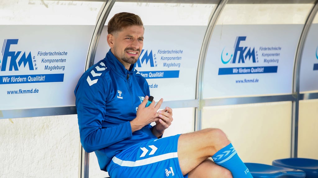 Alexander Nollenberger hat bald einen Ehering am Finger: Im Sommer heiratet der Profi des 1. FC Magdeburg seine Freundin.