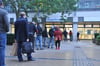 Lange Schlangen vor einem der Bürgerbüros in Magdeburg sind keine Seltenheit. Termine sind Mangelware.