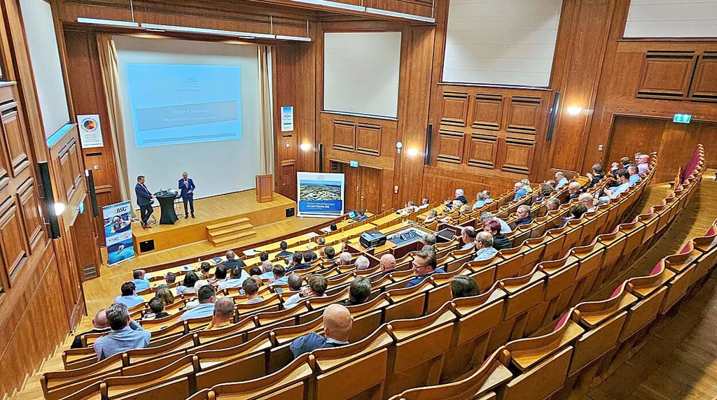 Der OB-Stammtisch im Hörsaal stieß auf großes Interesse.