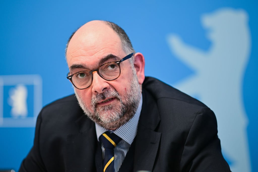 Der Berliner Verfassungsschutz soll sich künftig auch über Verdachtsfälle äußern dürfen.