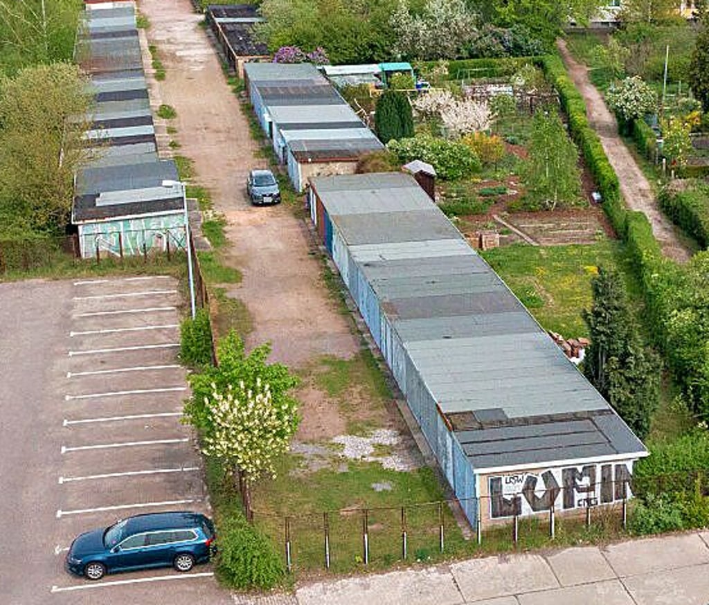 Garagenkomplex Desssu