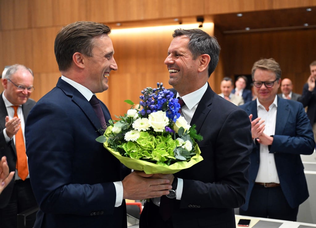 Lechner (l) gratuliert Lies zur neuen Aufgabe – sieht aber erheblichen Handlungsbedarf.