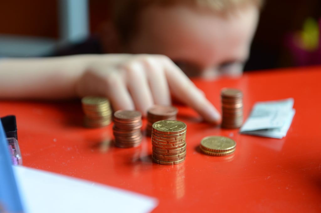 Mit dem Projekt "Kids go Finance" sollen Magdeburger Schüler den Umgang mit Geld lernen.