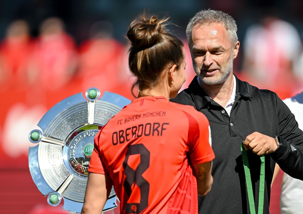 Treffen sich demnächst beim DFB: Bayern-Star Lena Oberdorf und Bundestrainer Christian Wück.