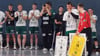 Tim Niclas Wagener und Moritz Malig (vorne von links) wurden beim letzten Punktspiel des SV Wacker Westeregeln verabschiedet.