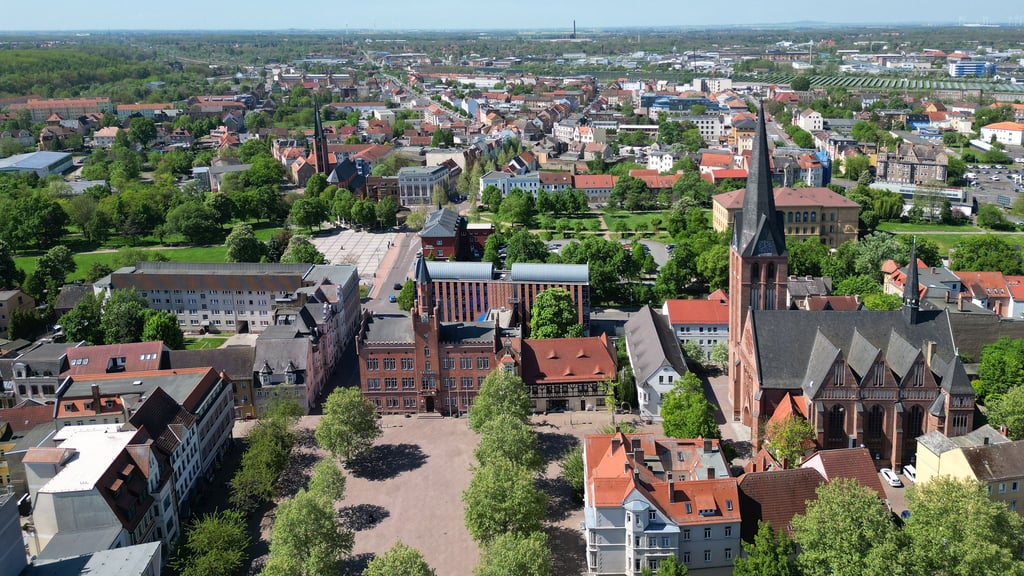 Bitterfeld und die anderen Ortsteile als Plätze zum Leben, Wohnen, Arbeiten und Genießen bekannt zu machen, ist das Ziel der Werbekampagne.