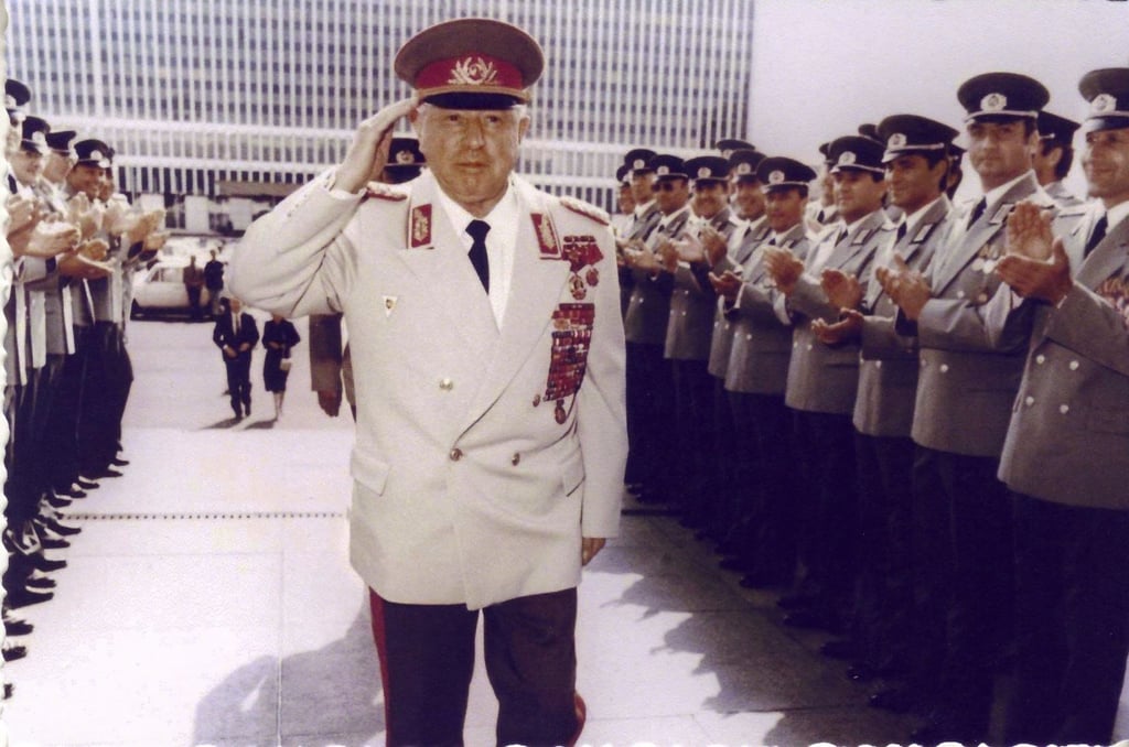 Erich Mielke in seiner liebsten Rolle.