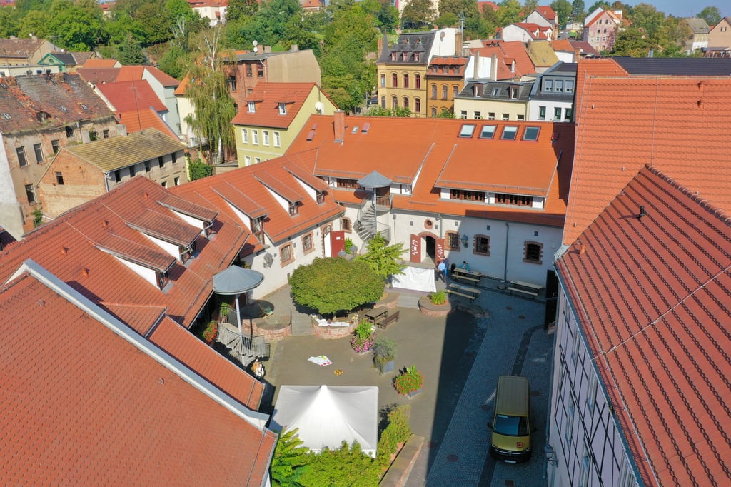 Der Katharinenstift in Eisleben aus der Luft