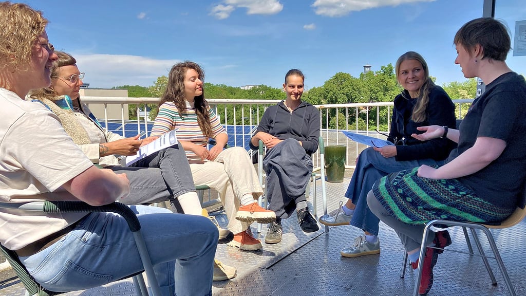 Die Gründerinnen von „Frau*Now" treffen sich regelmäßig in sogenannten Erfolgsteams, um sich greifbare Ziele zu setzen.