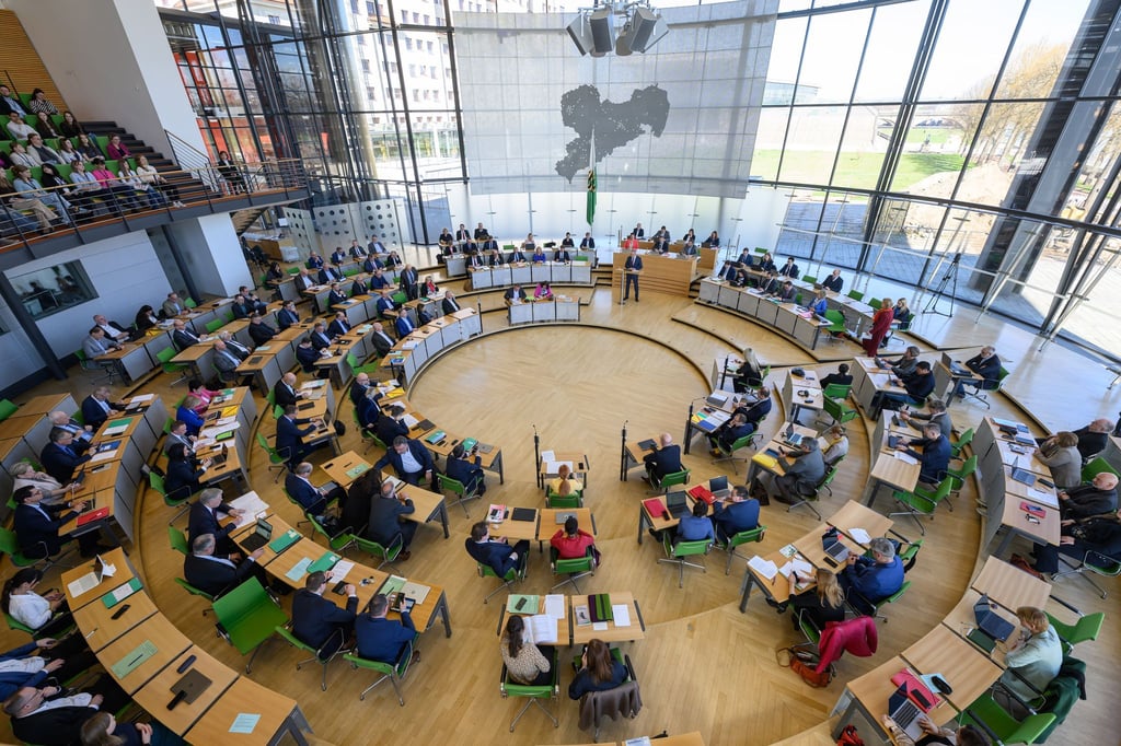 Der Sächsische Landtag tritt am Mittwoch und Donnerstag im Plenum zusammen (Archivbild).
