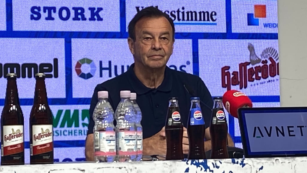 Otmar Schork, Geschäftsführer Sport beim 1. FC Magdeburg, sprach über die Situation seines Trainers Christian Titz.