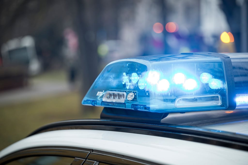 Die Polizei durchsuchte vier Apotheken in Potsdam. (Symbolbild)
