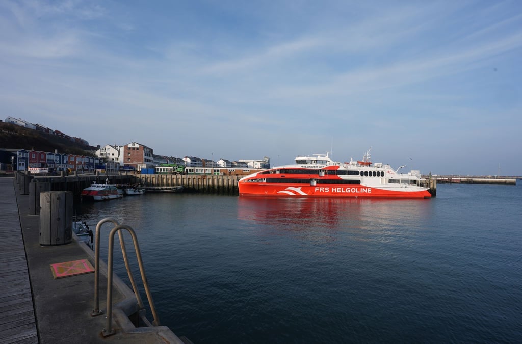 Wegen eines Sturms kann der Katamaran am Donnerstag nicht auslaufen. (Archivfoto)
