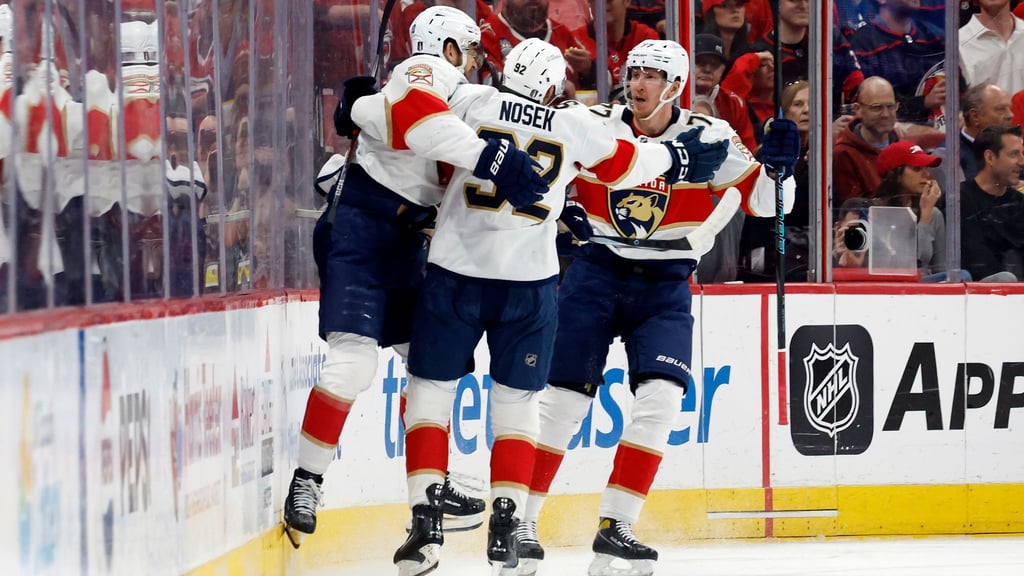 Greer traf einmal, Nosek bereitete zwei Tore vor: Die Panthers hatten zum Auftakt Grund zu Feiern.
