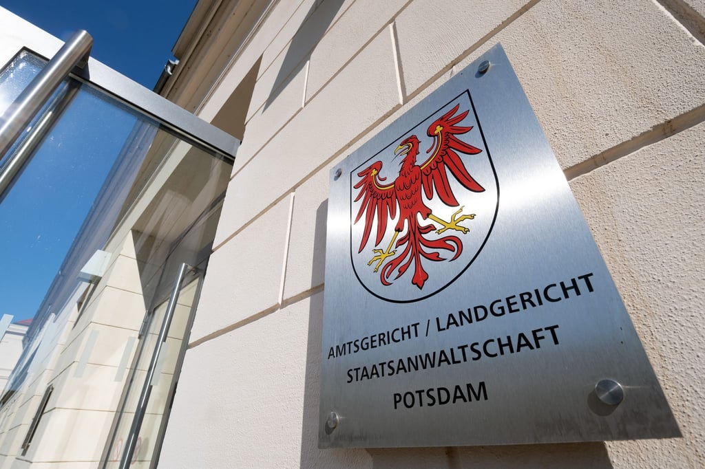 Die Staatsanwaltschaft ermittelt wegen Mordes gegen einen 91-Jährigen. (Symbolbild)